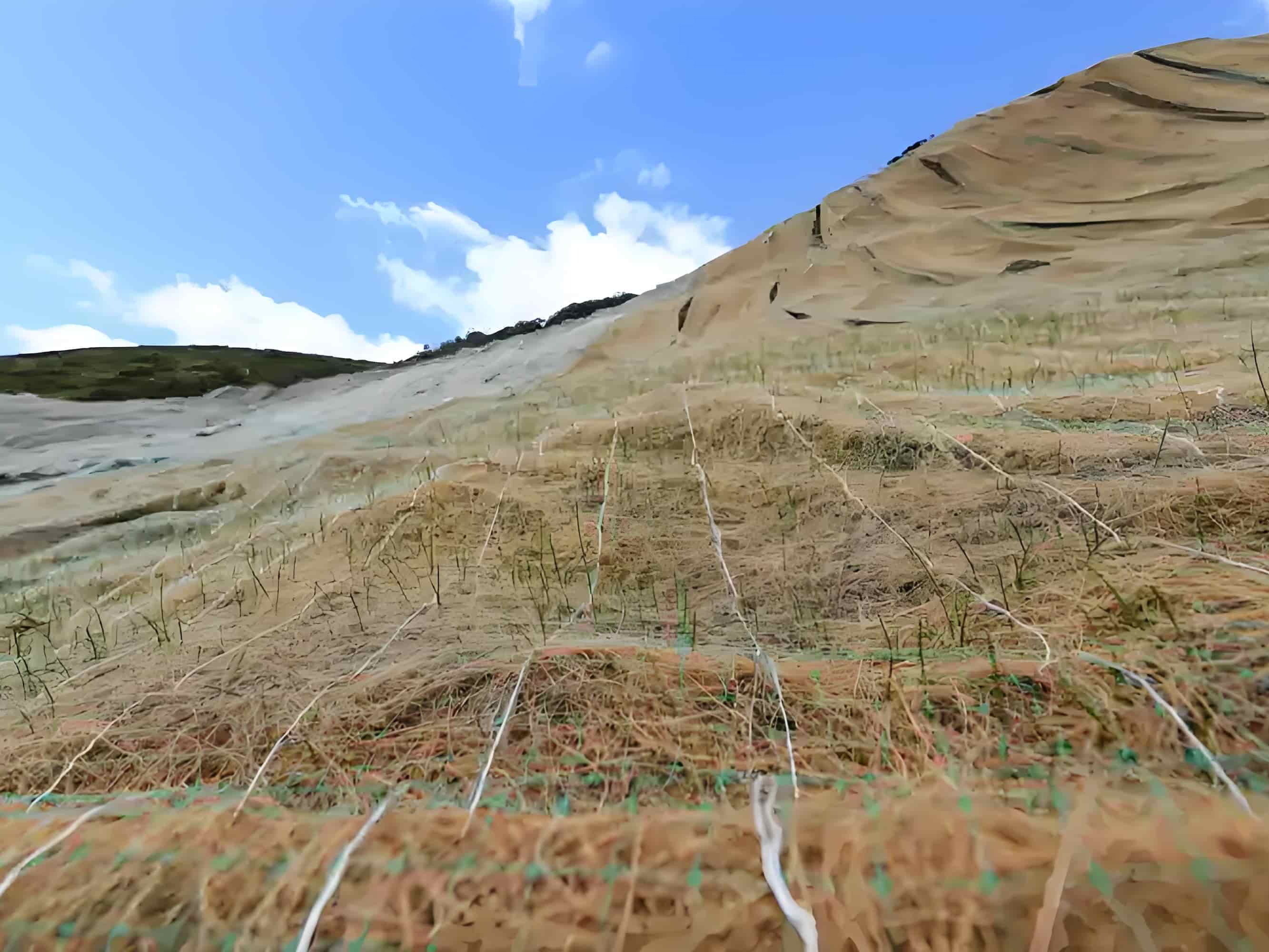 مقدمة عن إنتاج بطانية التحكم في التآكل المصنوعة من الألياف الطبيعية (بطانية جوز الهند)